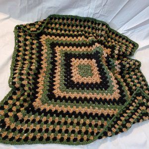 Crochet Green Camo Baby Blanket/New